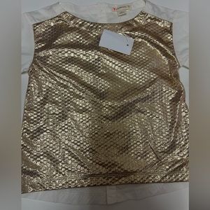 New with tag white and gold tee shirt.